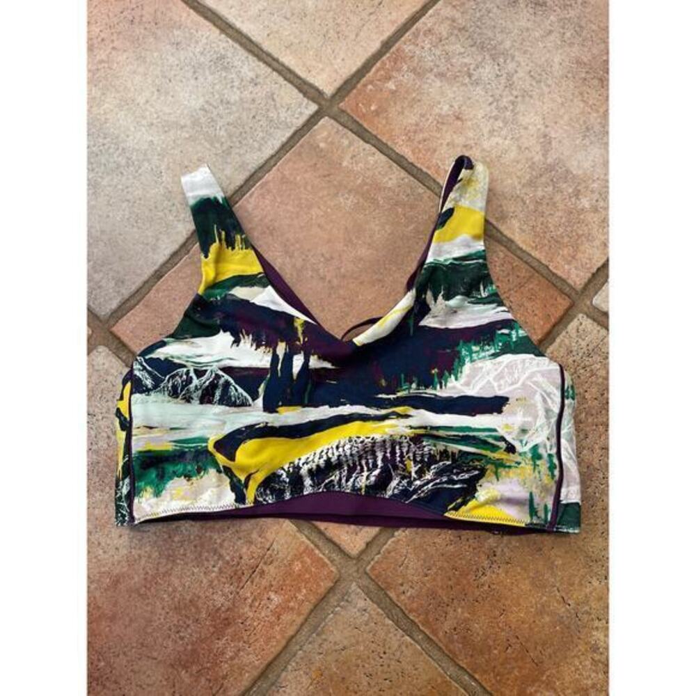 The North Face sports bra size L